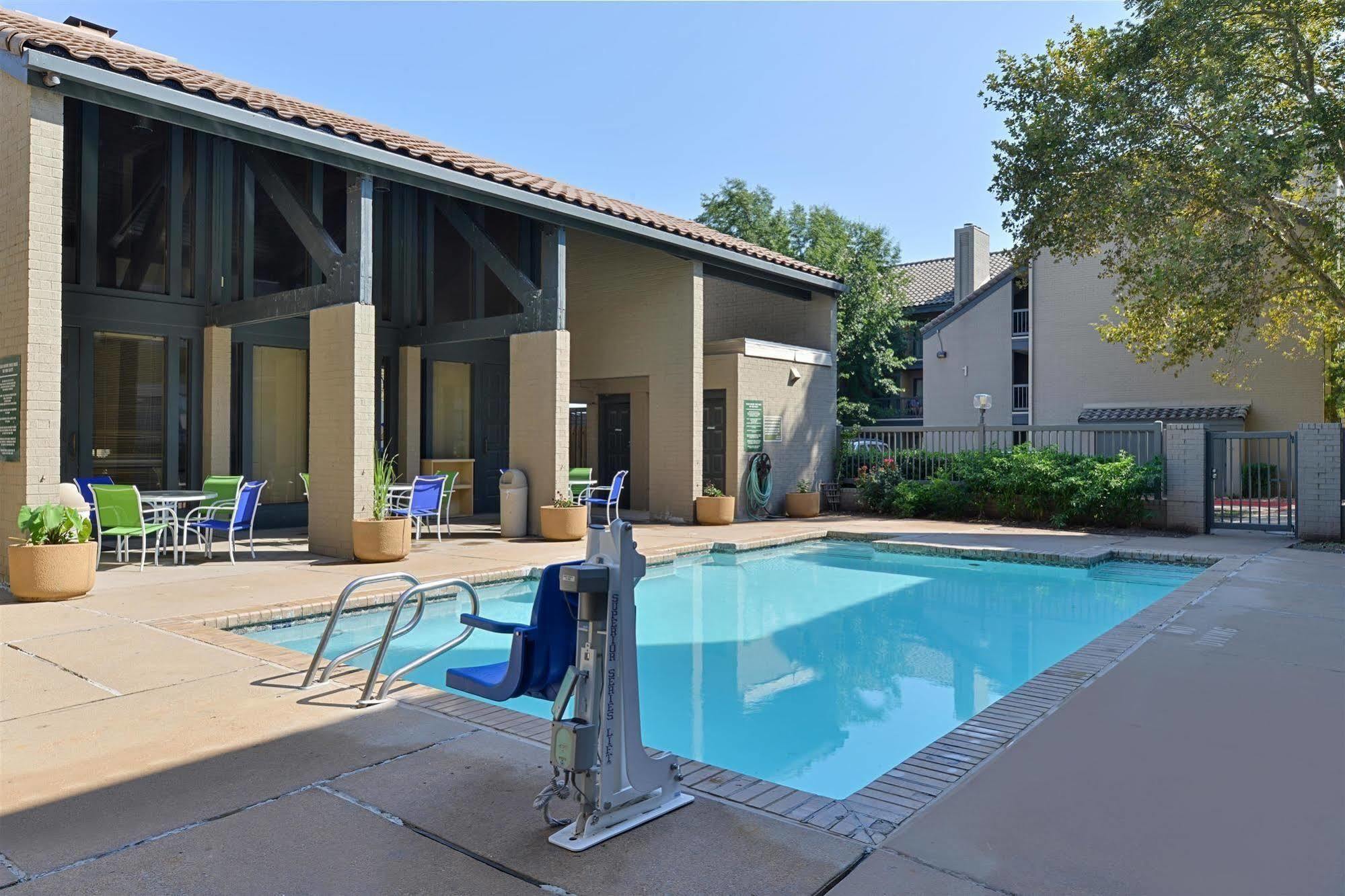 Americas Best Value Inn & Suites Extended Stay - Tulsa Dış mekan fotoğraf